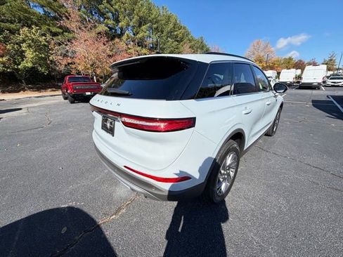 New 2026 Lincoln Corsair Premiere image 7