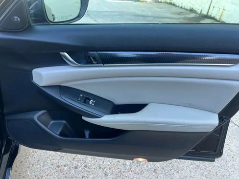 Used 2018 Honda Accord EX-L image 17