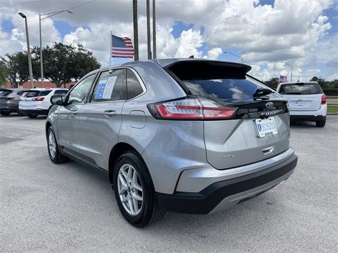Used 2022 Ford Edge SEL image 9
