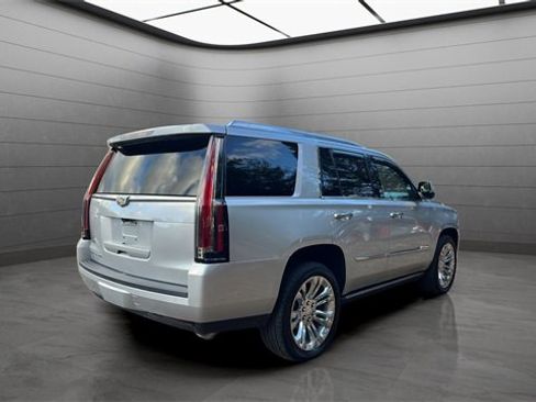 Used 2017 Cadillac Escalade Premium Luxury w/ LPO, Radiant Package image 2