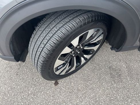 Used 2025 Ford Explorer Platinum w/ LUX Leather Package image 41