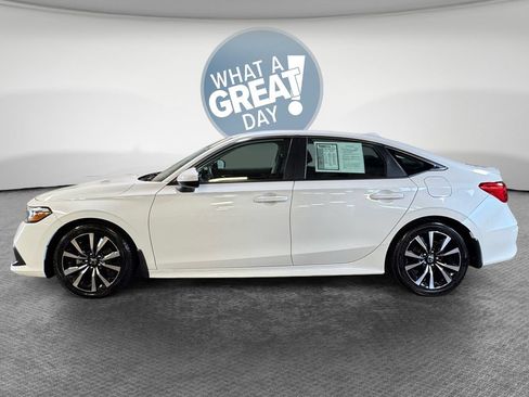 Used 2024 Honda Civic EX image 7