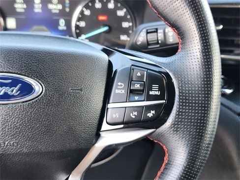 Certified 2022 Ford Explorer ST-Line w/ Class IV Trailer Tow Package image 32