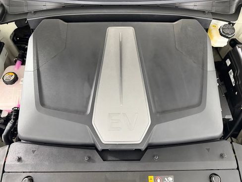 Used 2024 Kia EV6 Wind RWD image 24