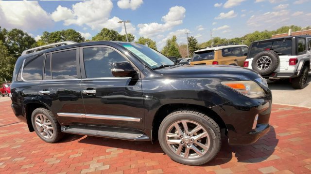 Used 2015 Lexus LX 570 4WD image 3