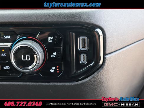 Used 2024 Chevrolet Silverado 2500 ZR2 w/ Technology Package AWD/4WD image 25