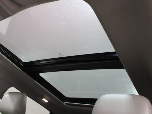 Used 2016 Ford F150 Lariat image 41