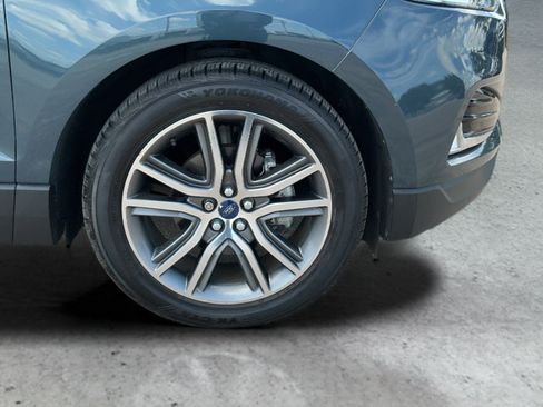 Used 2019 Ford Edge Titanium FWD image 24