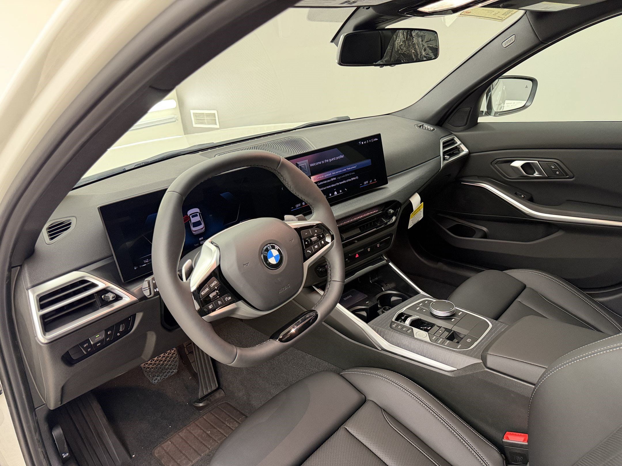 New 2026 BMW 330i Sedan w/ Convenience Package RWD image 4