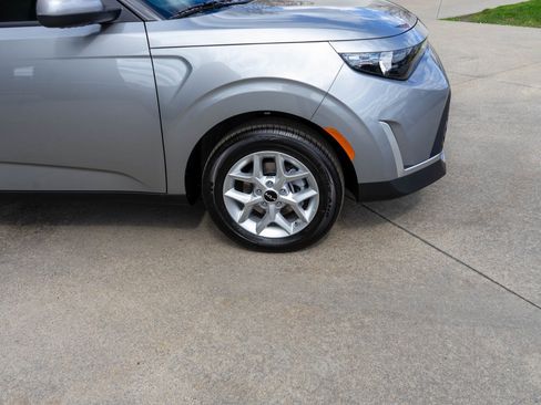 Used 2025 Kia Soul S image 29