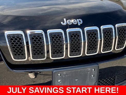 Used 2021 Jeep Cherokee Latitude Plus AWD/4WD image 42