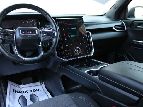 Used 2025 GMC Acadia Elevation image 23