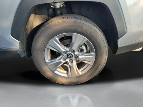Used 2023 Toyota RAV4 XLE w/ Convenience Package FWD image 25