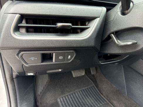 Used 2025 Kia K4 FWD image 16