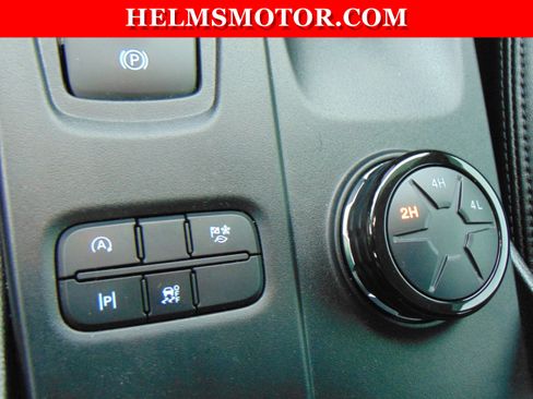 Used 2025 Ford Ranger Lariat w/ Black Appearance Package AWD/4WD image 29