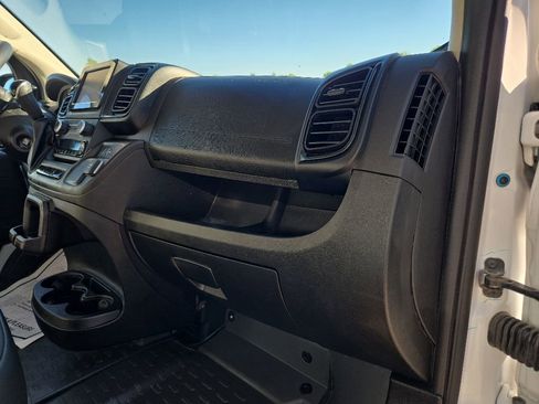 Used 2025 RAM ProMaster 2500 w/ Convenience Group FWD image 70