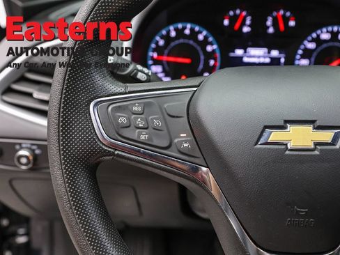 Used 2023 Chevrolet Malibu LT FWD image 15