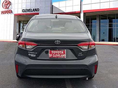 Used 2026 Toyota Corolla LE image 6