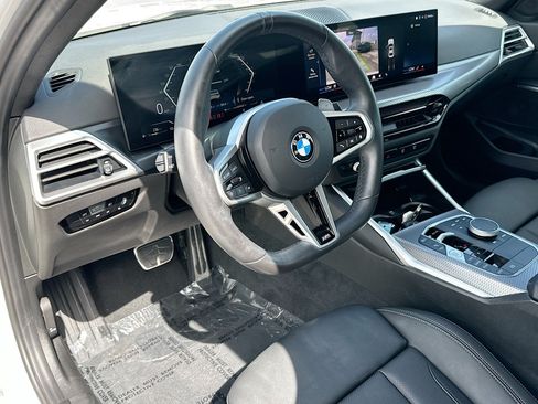 Certified 2025 BMW 330i Sedan w/ M Sport Package RWD image 9