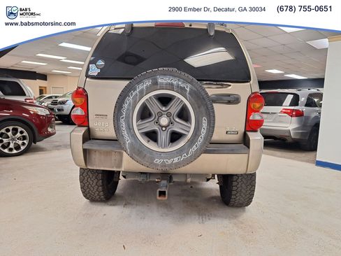 Used 2004 Jeep Liberty Renegade w/ Trailer Tow Group AWD/4WD image 6