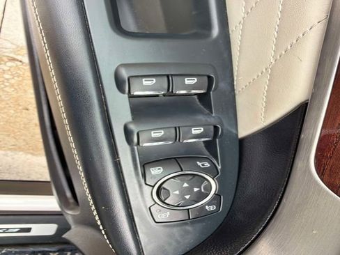 Used 2018 Ford Explorer Platinum AWD/4WD image 19