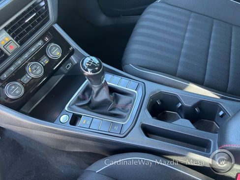 Used 2019 Volkswagen Jetta GLI image 26