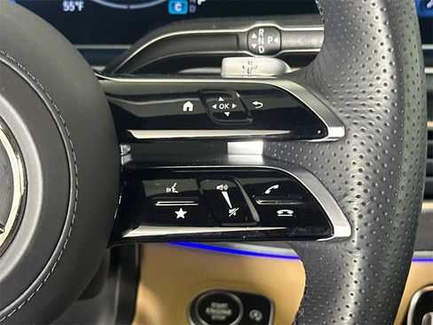 Certified 2025 Mercedes-Benz GLS 450 4MATIC image 28