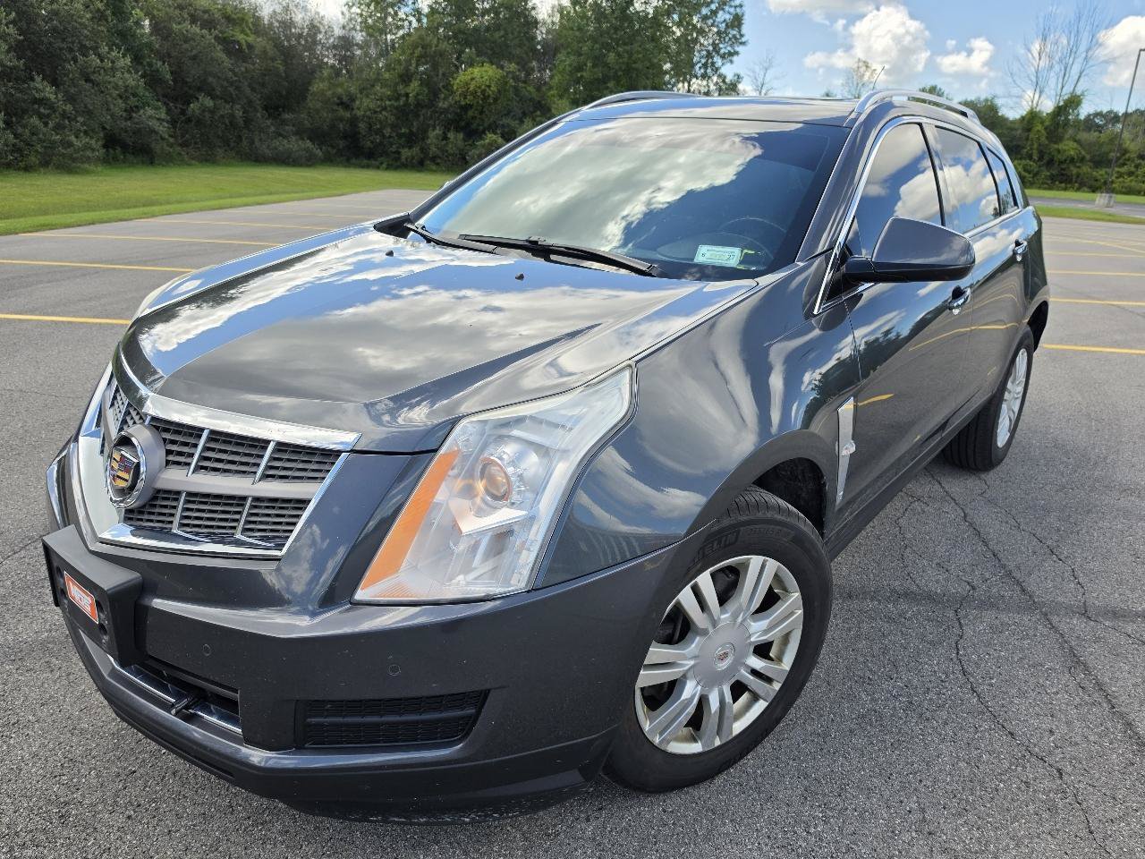 Used 2010 Cadillac SRX Luxury FWD image 3