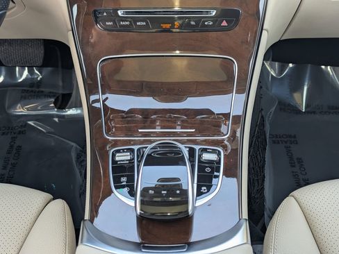 Used 2017 Mercedes-Benz GLC 300 GLC 300 image 19