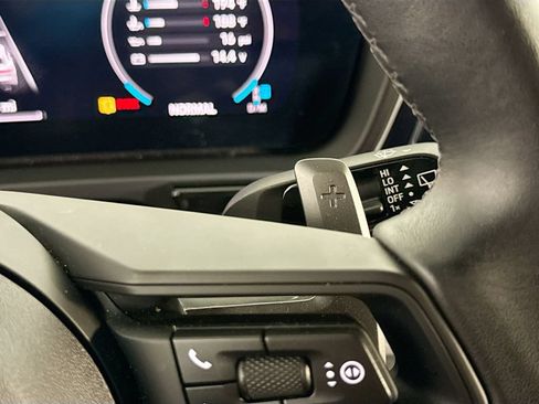 Certified 2024 Porsche Cayenne AWD/4WD image 22