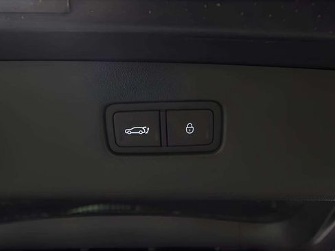 Used 2025 Genesis GV70 3.5T Sport w/ Sport Advanced Package AWD/4WD image 37