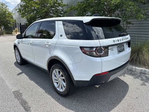 Used 2019 Land Rover Discovery Sport HSE AWD/4WD image 3