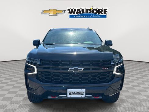 Used 2023 Chevrolet Tahoe Z71 w/ Luxury Package AWD/4WD image 2