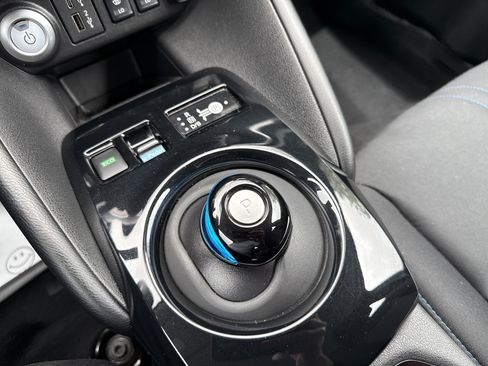 Certified 2024 Nissan Leaf SV Plus FWD image 18