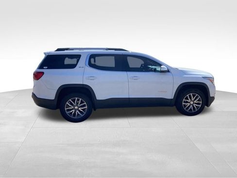 Used 2017 GMC Acadia SLE FWD image 13