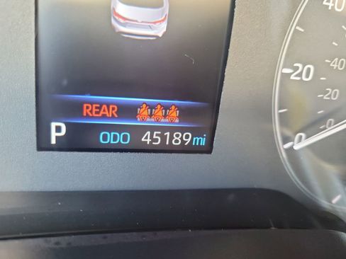 Certified 2024 Toyota Corolla LE image 33