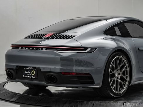 Used 2024 Porsche 911 Carrera RWD image 16