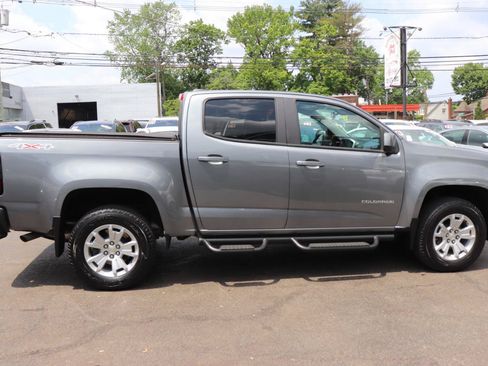 Used 2022 Chevrolet Colorado LT w/ LPO, Tonneau and Step Package AWD/4WD image 6