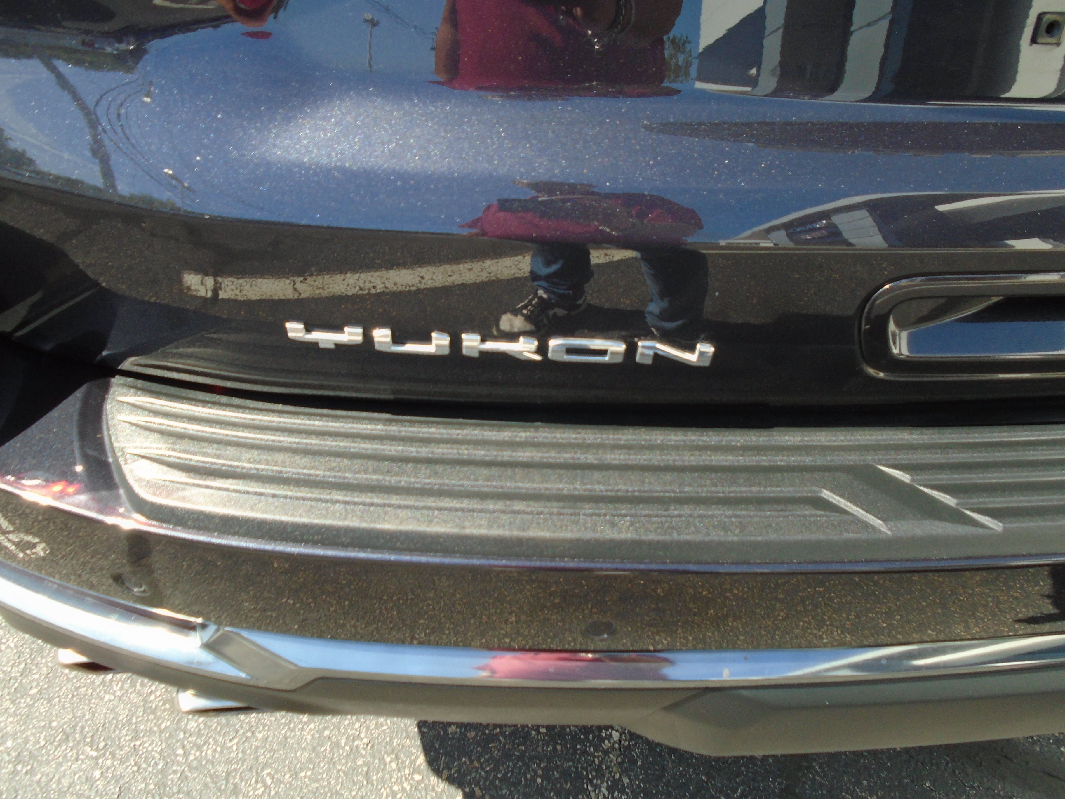 Used 2025 GMC Yukon AT4 AWD/4WD image 44