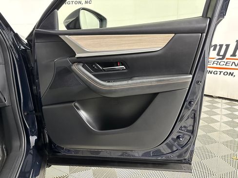 Used 2024 MAZDA CX-90 3.3 Turbo w/ Preferred Package AWD/4WD image 32