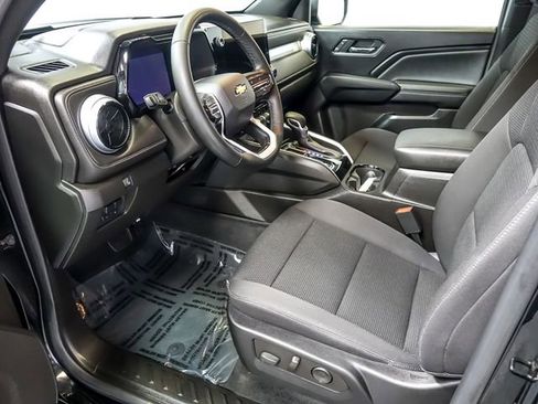 Used 2023 Chevrolet Colorado LT w/ LT Convenience Package II RWD image 13