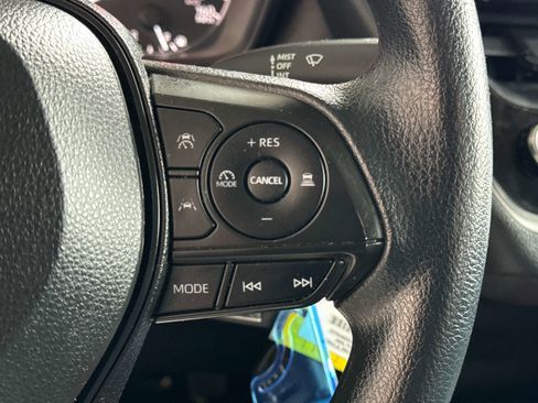 Used 2023 Toyota Corolla LE image 20