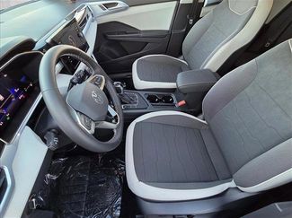 New 2026 Volkswagen Taos SE video 4