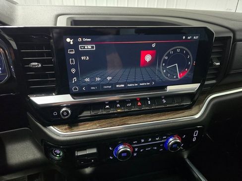 Used 2023 GMC Sierra 1500 Elevation image 29