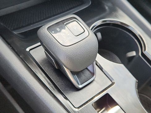 Used 2022 Nissan Rogue SV w/ SV Premium Package image 14