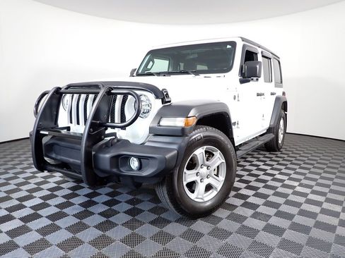 Used 2023 Jeep Wrangler Unlimited Sport AWD/4WD image 2