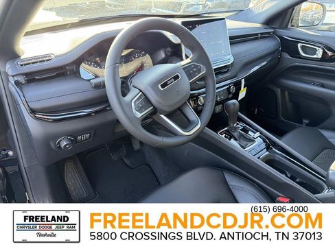 New 2026 Jeep Compass Latitude image 22