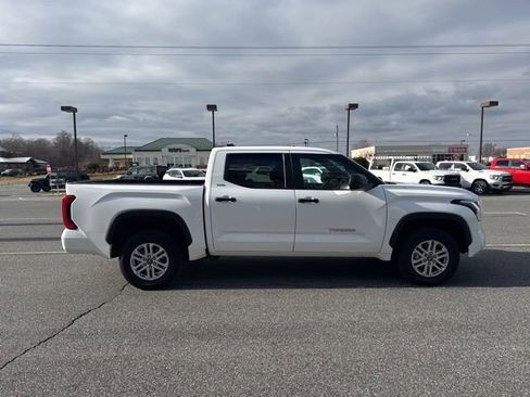 Used 2025 Toyota Tundra SR5 image 9