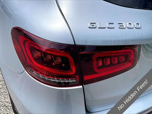 Used 2022 Mercedes-Benz GLC 300 4MATIC w/ Premium Package Lite image 27