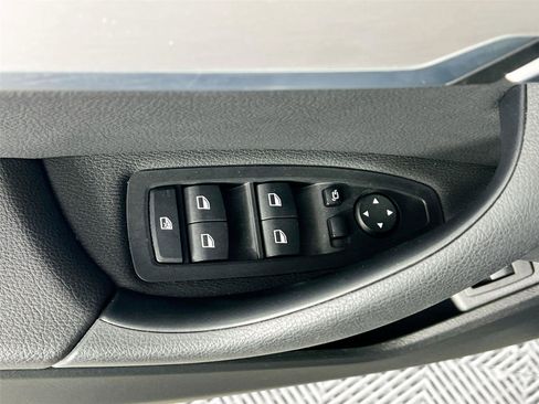 Certified 2022 BMW X1 xDrive28i w/ Convenience Package image 20